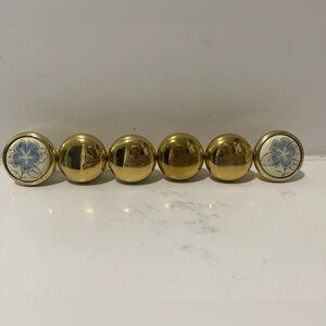 6 total Drawer Knobs (sold together)